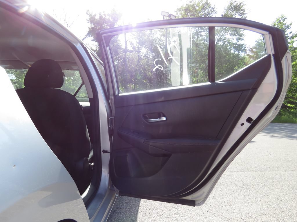 Used 2020 Nissan Sentra SV FWD image 14