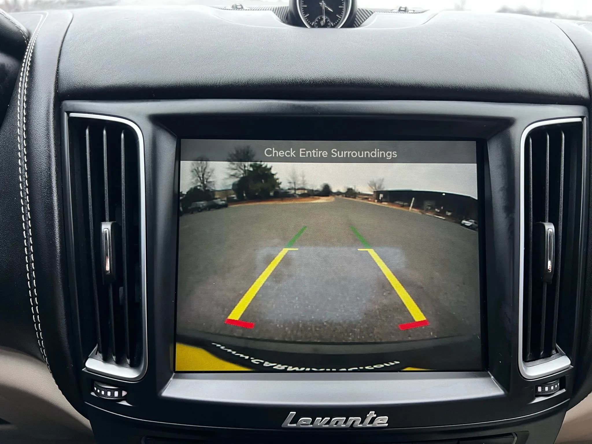 Used 2018 Maserati Levante GranLusso image 21