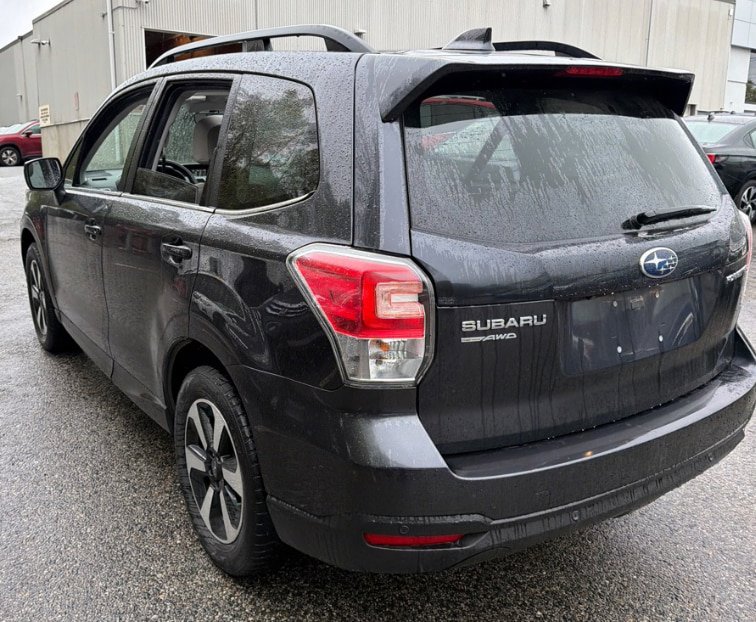 Used 2018 Subaru Forester 2.5i Limited AWD/4WD image 5