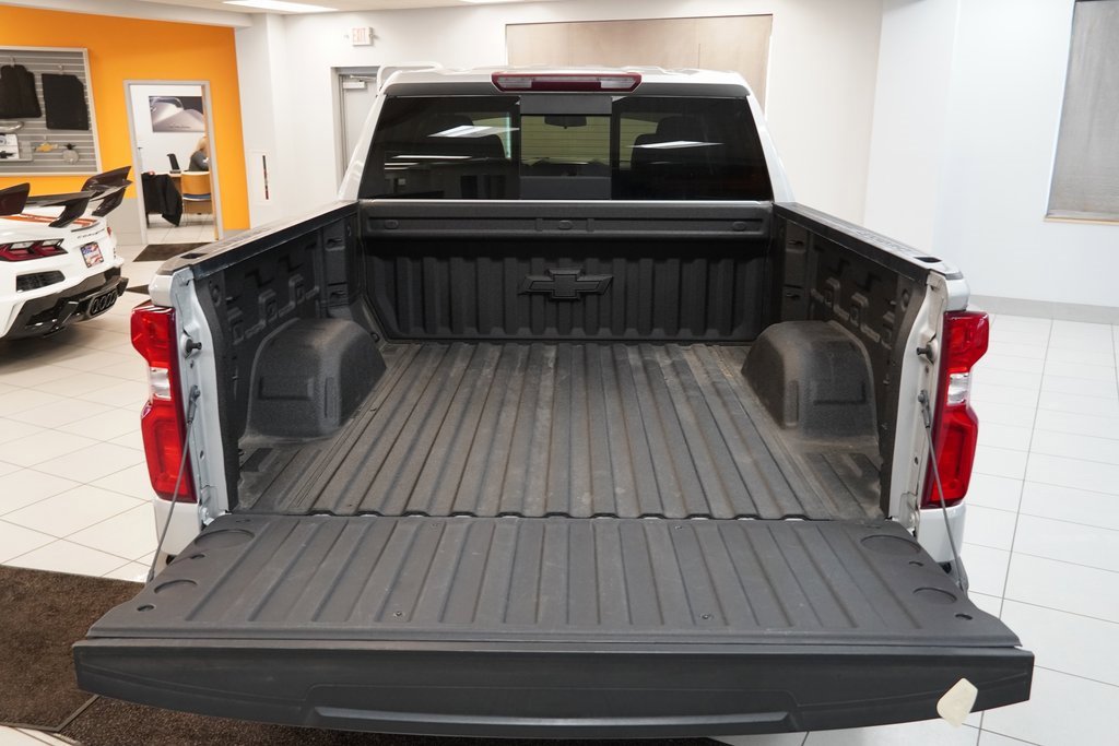 Used 2021 Chevrolet Silverado 1500 LT Trail Boss w/ Convenience Package II image 12