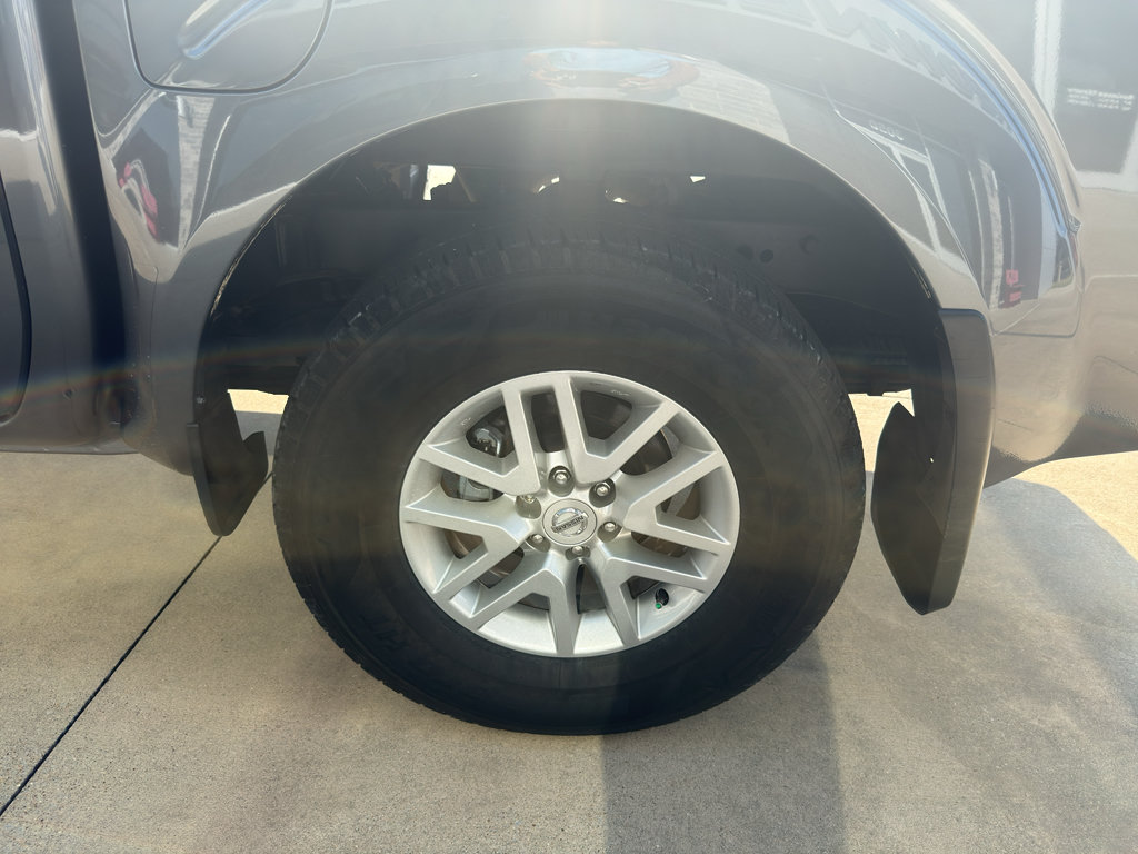 Used 2021 Nissan Frontier SV RWD image 14