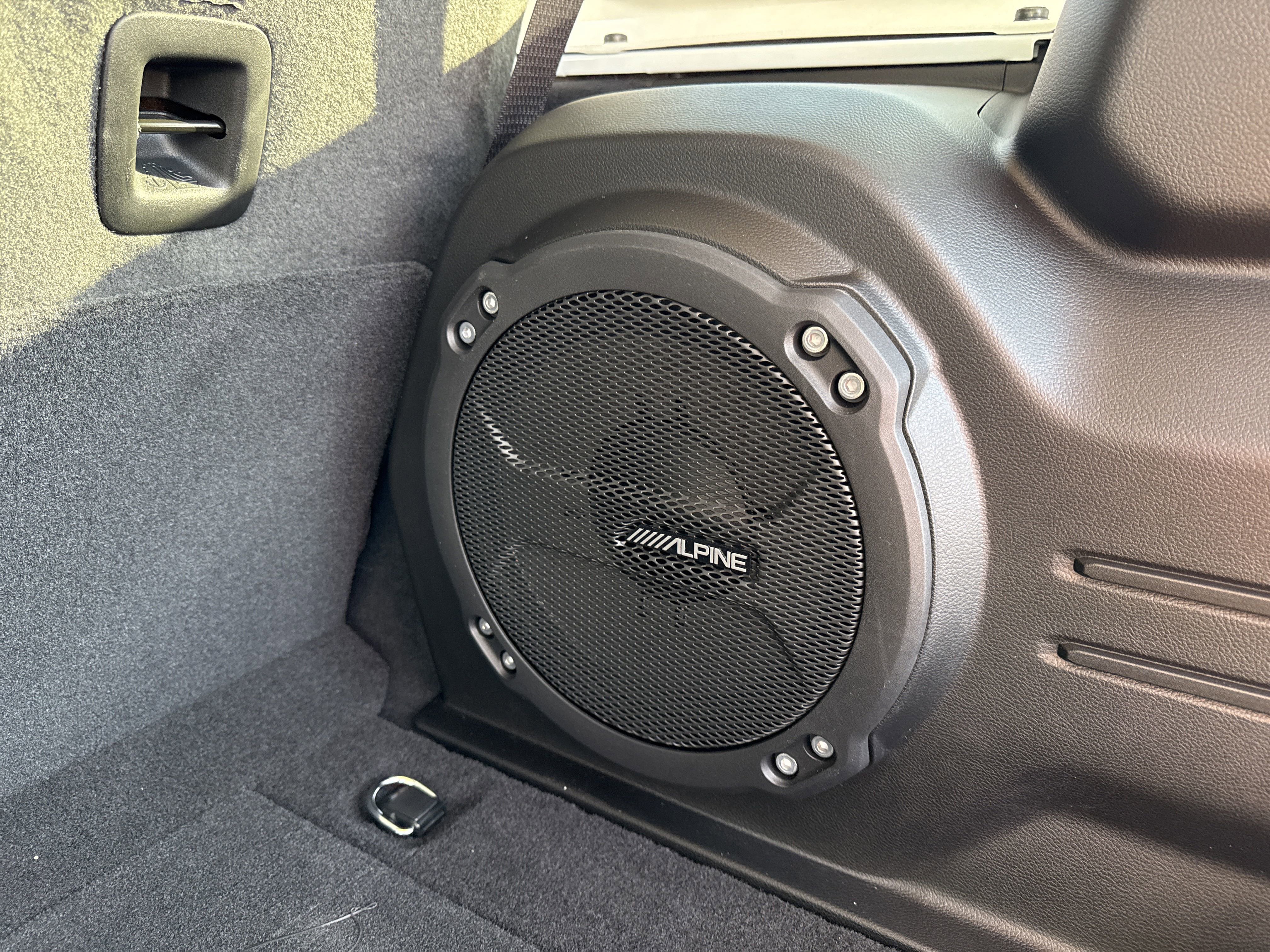 New 2025 Jeep Wrangler Unlimited Rubicon w/ Technology Group image 36