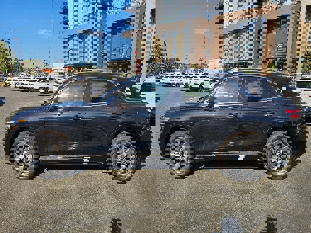 New 2026 Genesis GV70 2.5T image 8