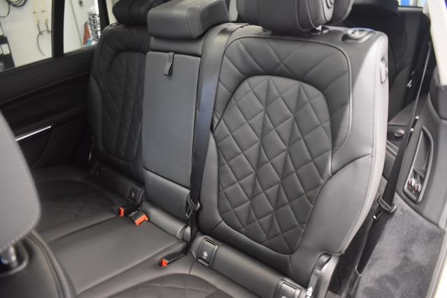 Used 2026 BMW X7 xDrive40i AWD/4WD image 7
