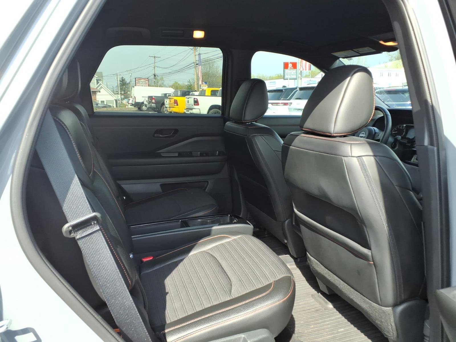 Used 2024 Nissan Pathfinder Rock Creek AWD/4WD image 22