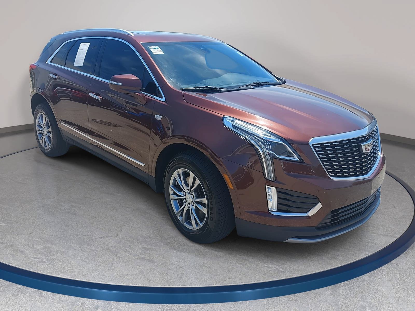 Used 2023 Cadillac XT5 Premium Luxury FWD image 3