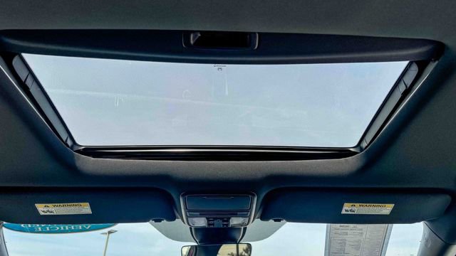 Used 2024 Honda Odyssey Sport image 18