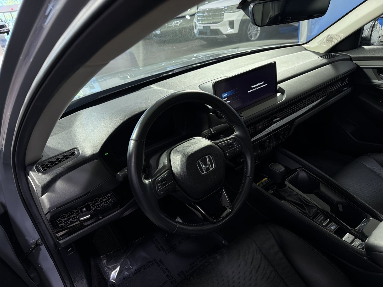 Used 2025 Honda Accord EX-L image 18