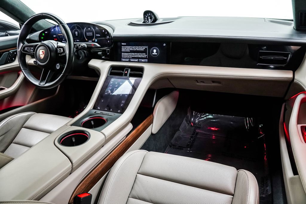 Used 2020 Porsche Taycan 4S image 22