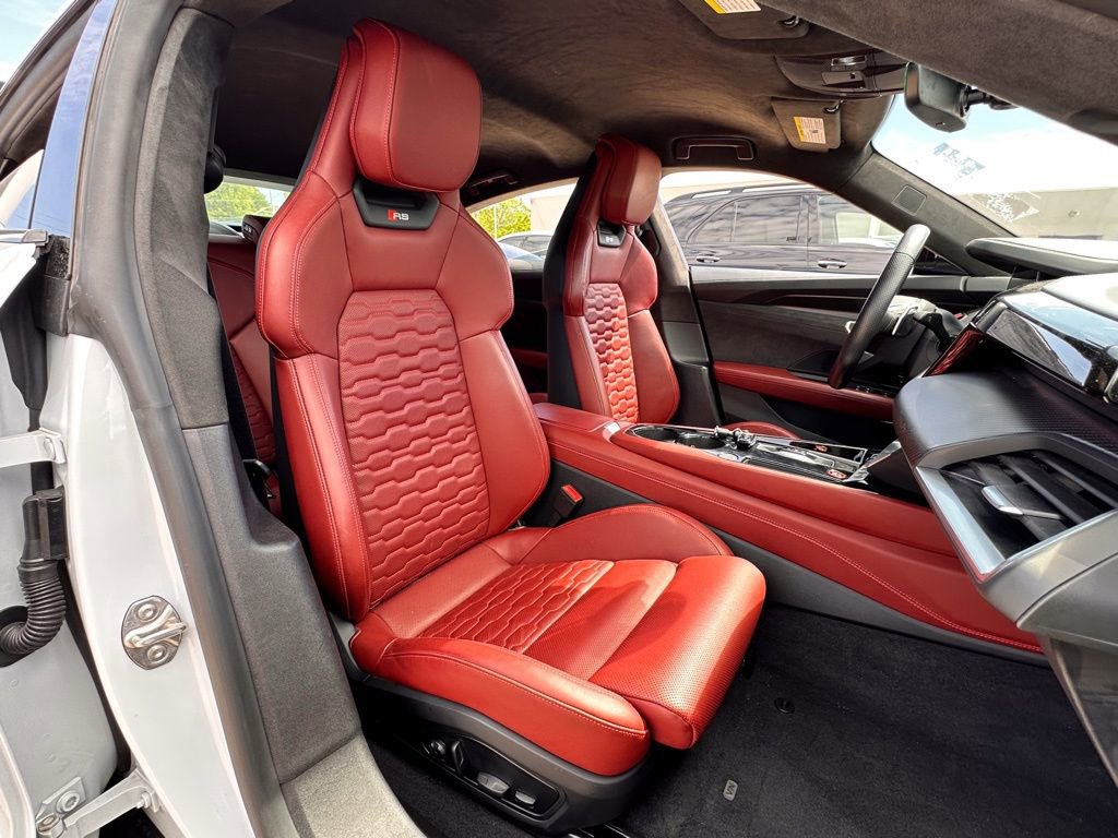 Used 2024 Audi RS e-tron GT w/ Carbon Performance Package image 11