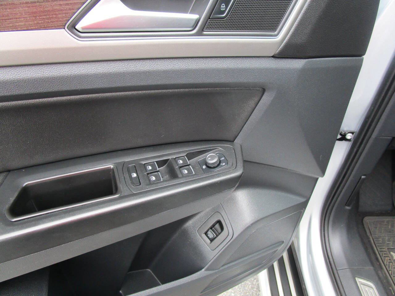 Used 2019 Volkswagen Atlas SEL image 7