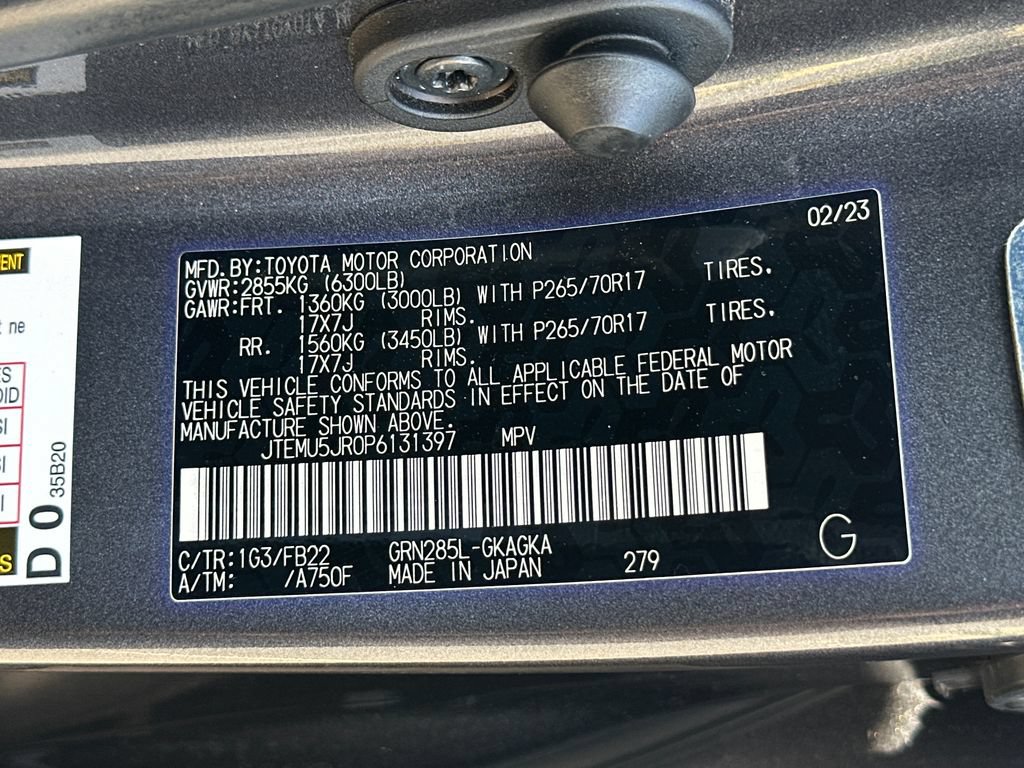 Used 2023 Toyota 4Runner SR5 AWD/4WD image 23