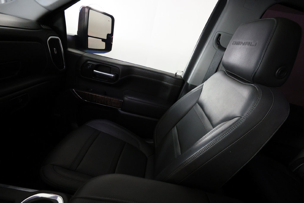 Used 2020 GMC Sierra 2500 Denali w/ Denali Ultimate Package AWD/4WD image 34