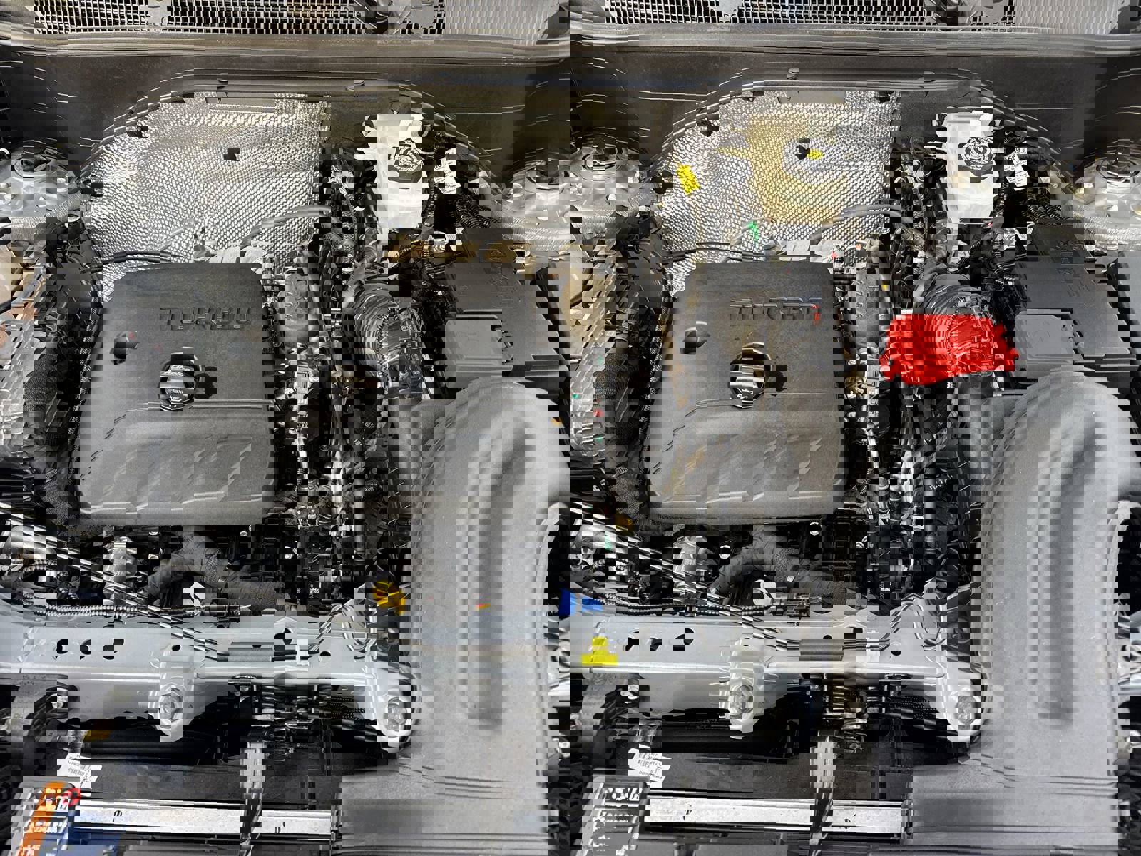 Used 2024 Buick Encore GX Sport Touring image 32