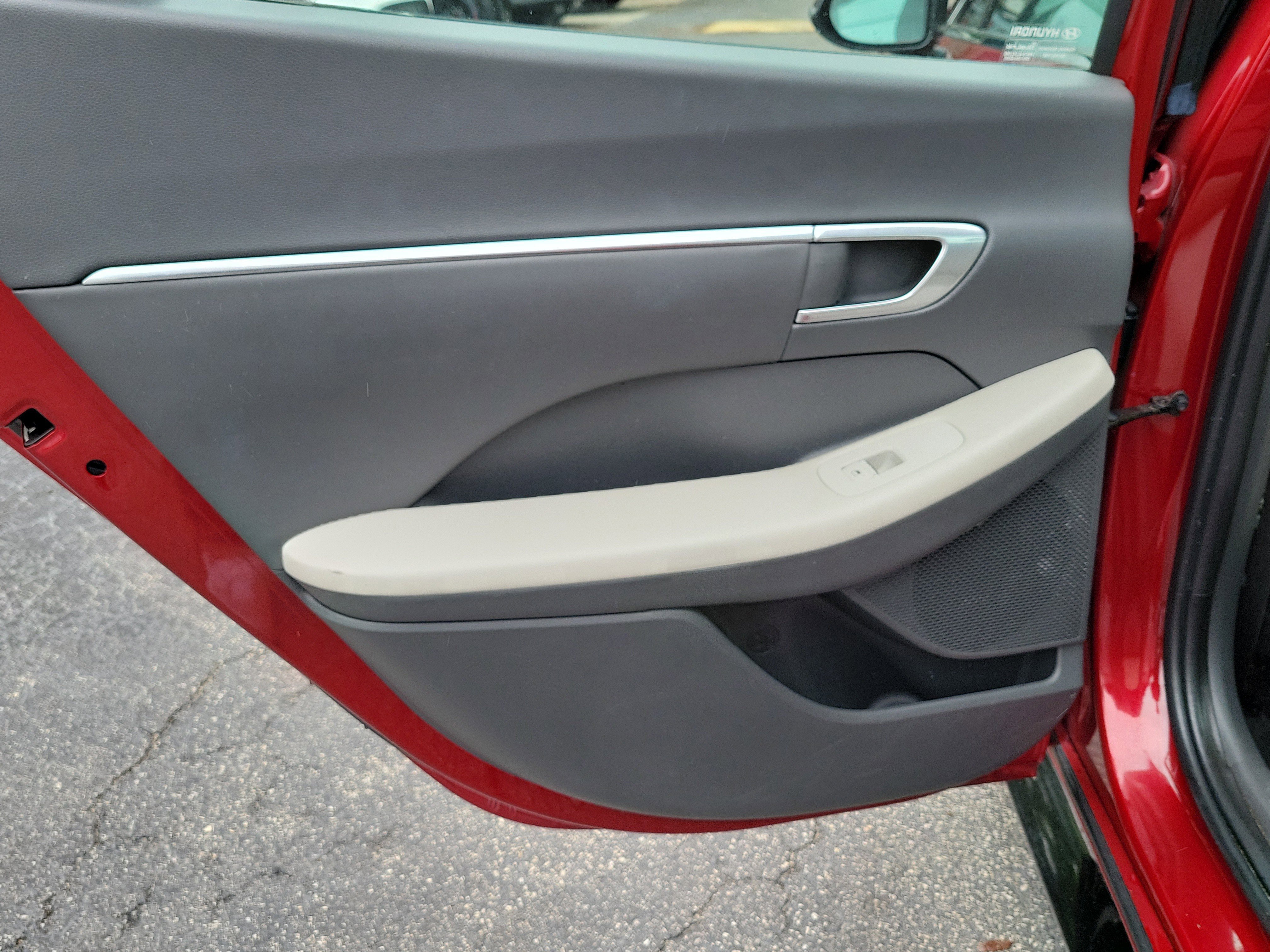 Used 2023 Hyundai Sonata SEL FWD image 9