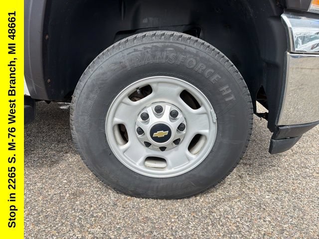 Used 2013 Chevrolet Silverado 2500 W/T AWD/4WD image 9