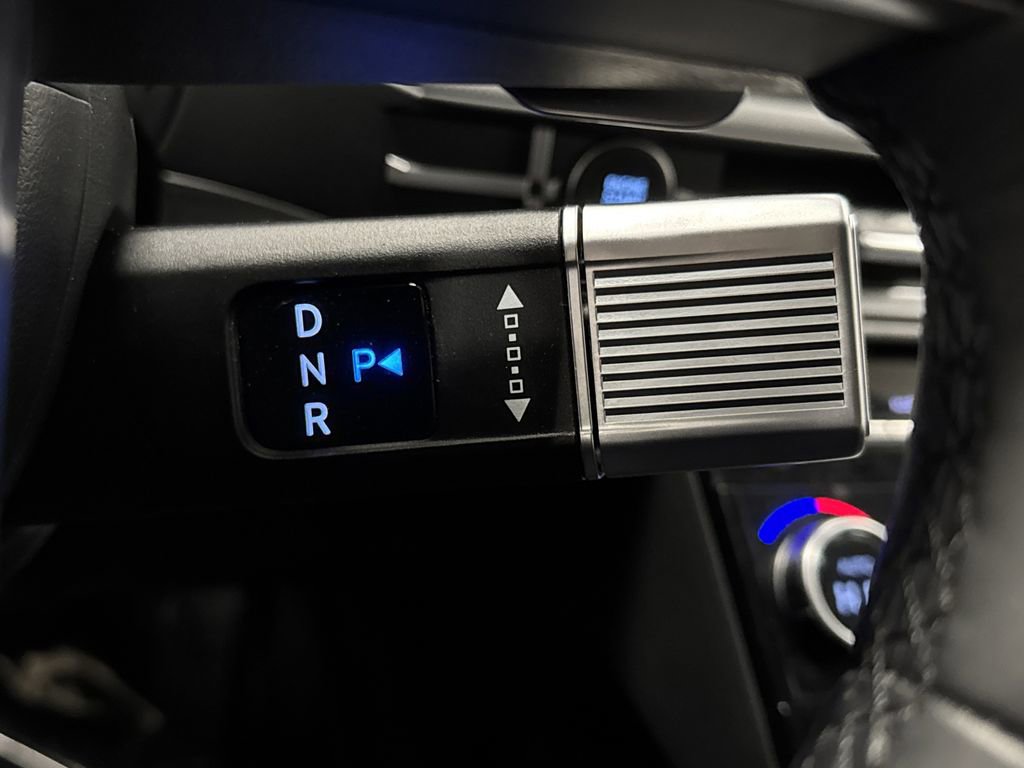 Used 2025 Hyundai Santa Fe XRT image 23