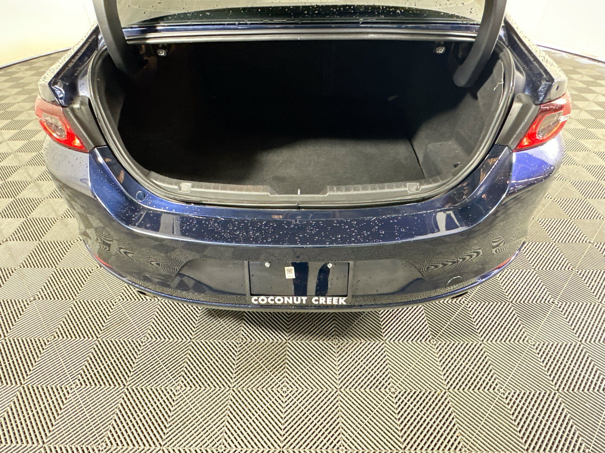 Used 2021 MAZDA MAZDA3 s FWD image 31