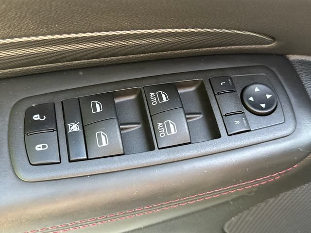 Used 2022 Dodge Durango R/T w/ Blacktop Package AWD/4WD image 29