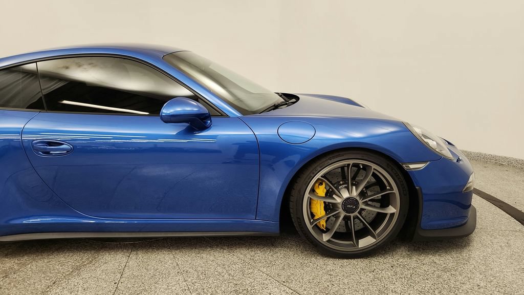 Used 2015 Porsche 911 GT3 RWD image 17