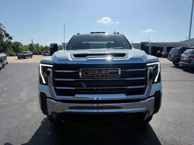 New 2026 GMC Sierra 2500 SLT w/ SLT Convenience Package AWD/4WD image 2