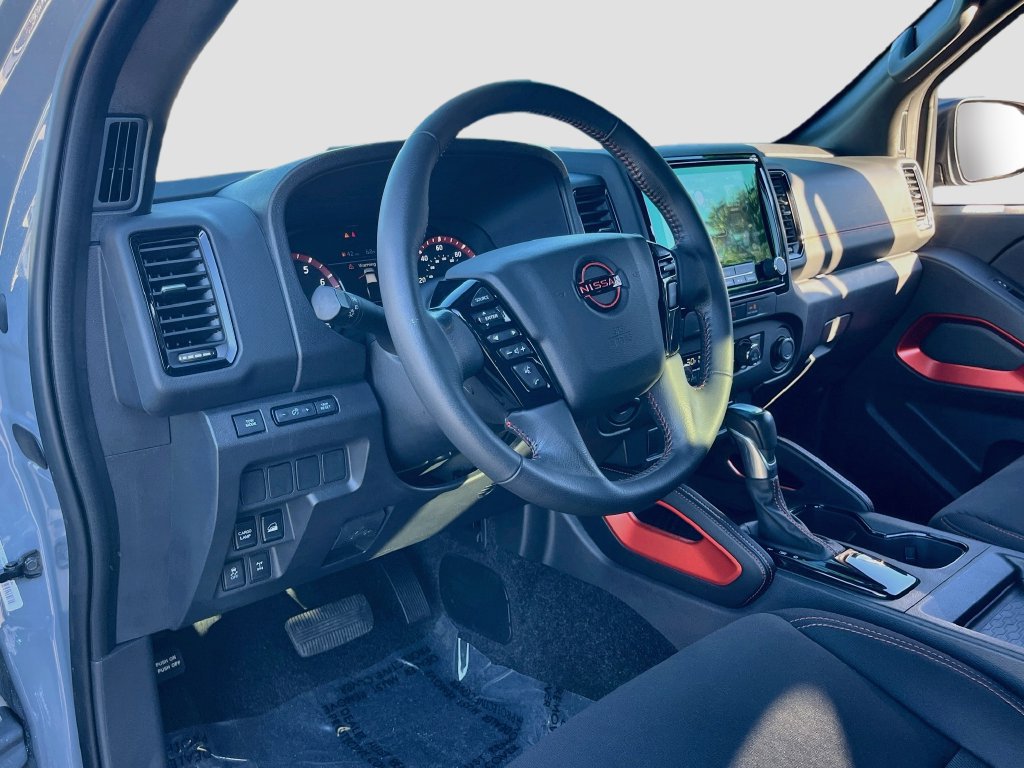 Used 2023 Nissan Frontier PRO-4X w/ Tow Package AWD/4WD image 9