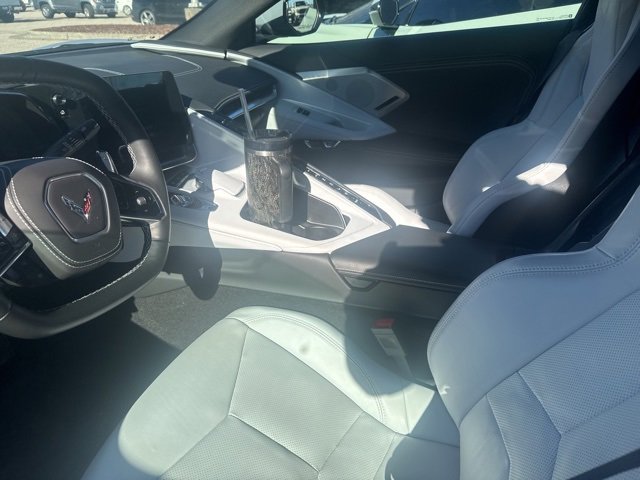 Used 2025 Chevrolet Corvette Stingray Preferred Cpe image 5