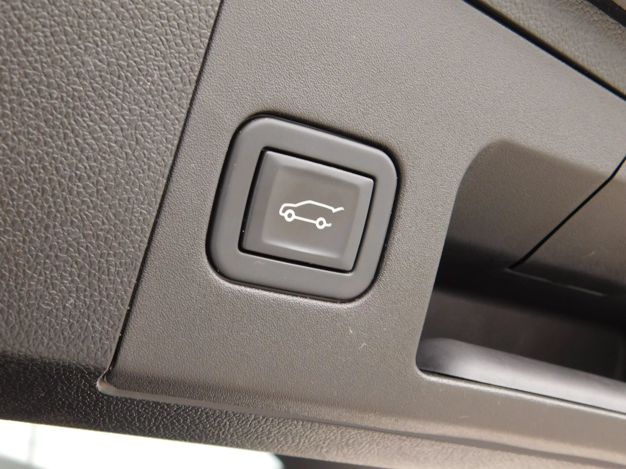 Used 2023 Cadillac XT4 Sport AWD/4WD image 10