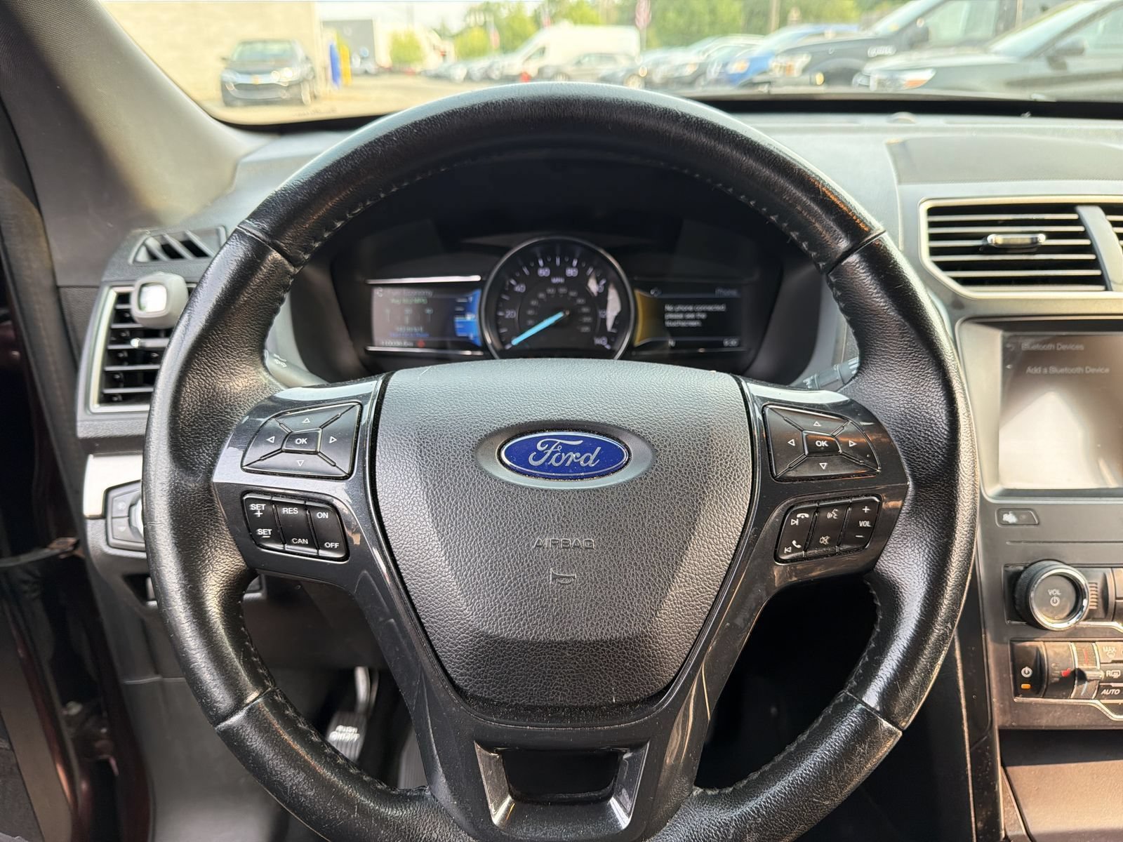 Used 2019 Ford Explorer XLT w/ Equipment Group 202A FWD image 22