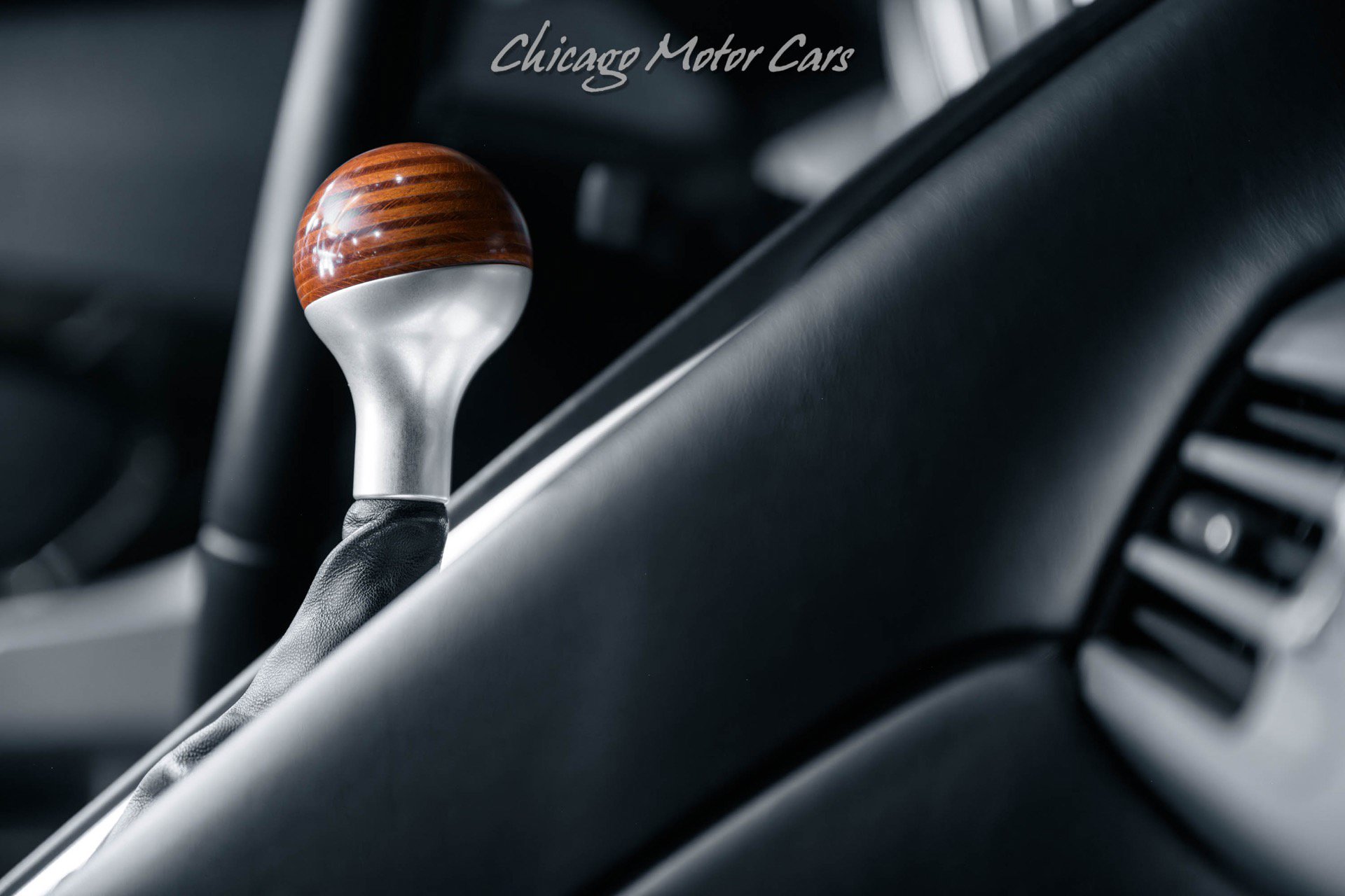 Used 2005 Porsche Carrera GT RWD image 18