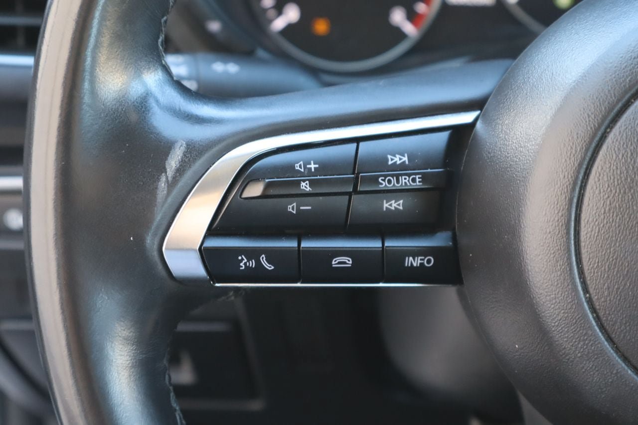 Used 2024 MAZDA MAZDA3 s FWD image 11