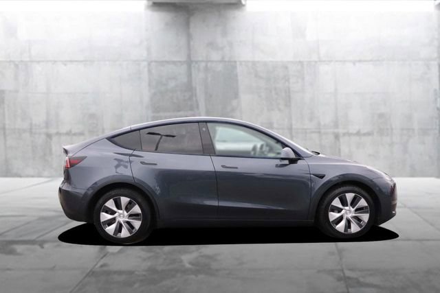 Used 2021 Tesla Model Y Long Range image 5
