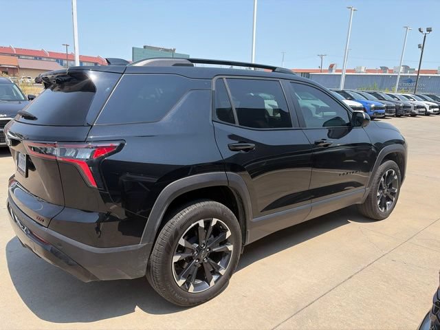 Used 2025 Chevrolet Equinox RS w/ Safety and Technology Package FWD image 2