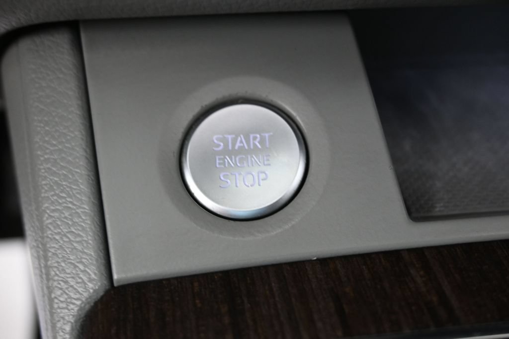 Used 2022 Audi Q5 e Premium w/ Convenience Package AWD/4WD image 33