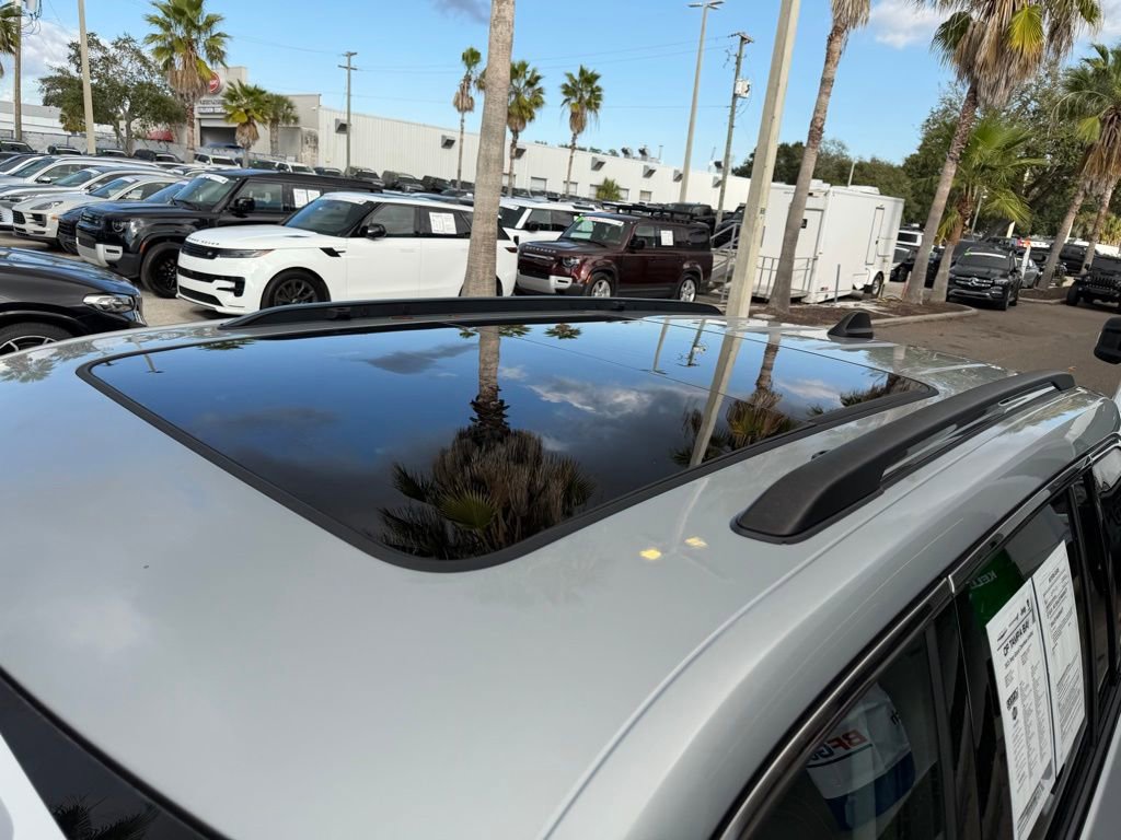 Certified 2023 Jeep Grand Cherokee Limited image 11