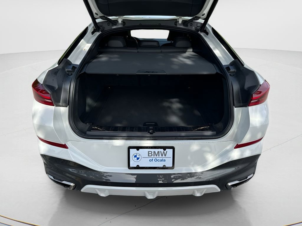 Used 2023 BMW X6 M50i w/ Parking Assistance Package image 23