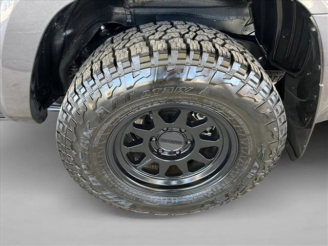 Used 2022 Toyota 4Runner SR5 AWD/4WD image 24