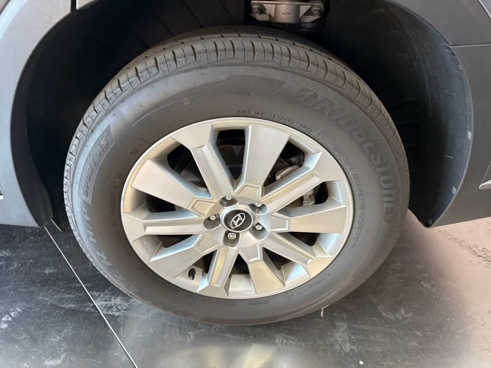 Used 2024 Hyundai Palisade SEL FWD image 9