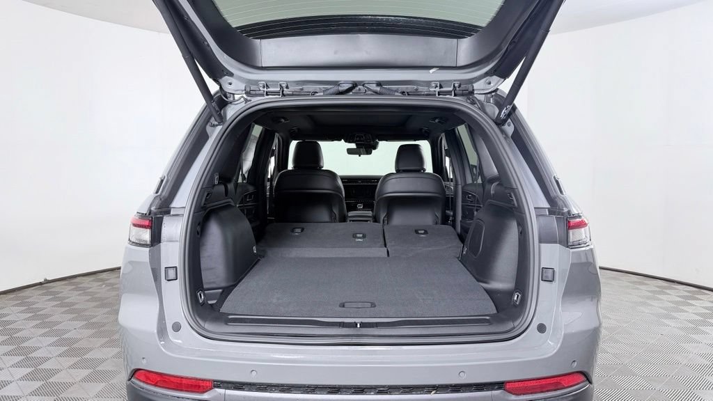 New 2027 Jeep Grand Cherokee Limited AWD/4WD image 10