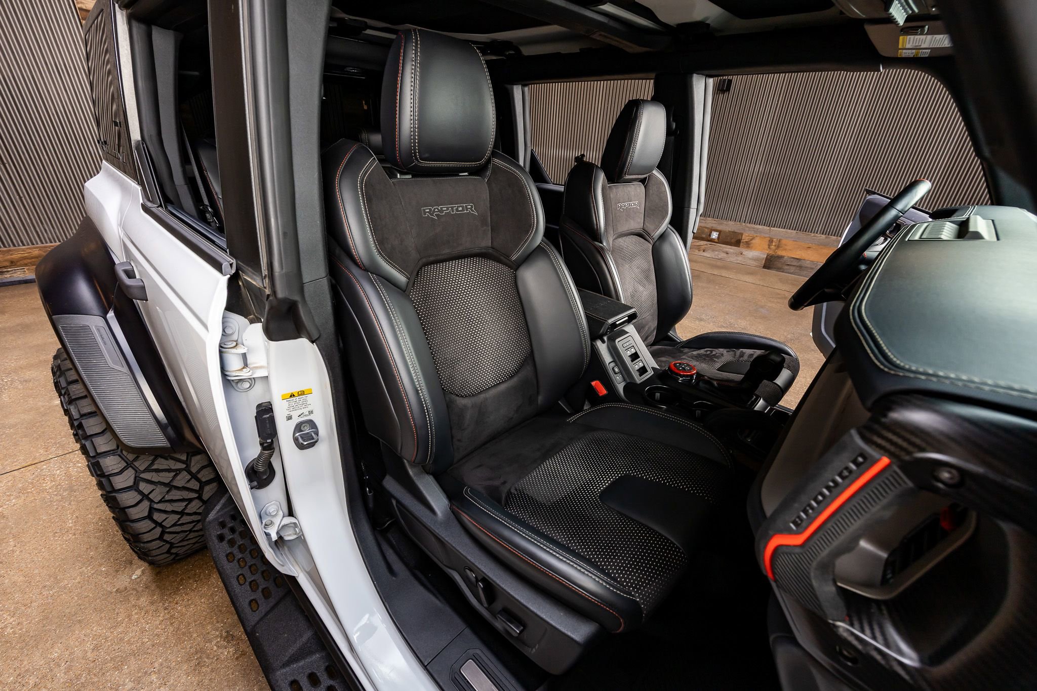 Used 2024 Ford Bronco Raptor AWD/4WD image 31