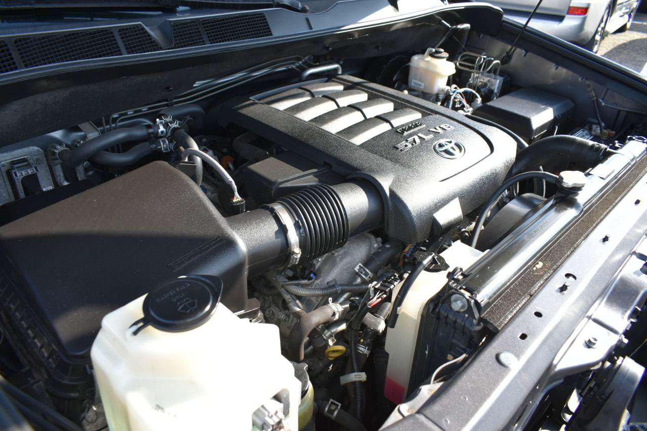 Used 2013 Toyota Sequoia SR5 AWD/4WD image 51