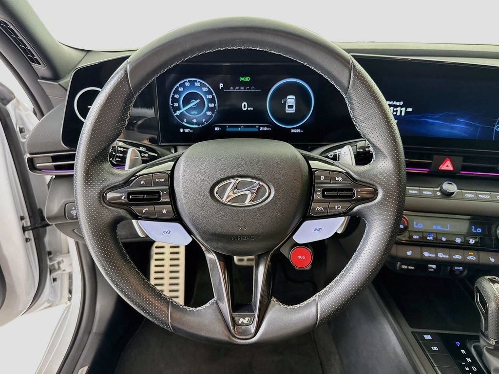 Used 2022 Hyundai Elantra N FWD image 13