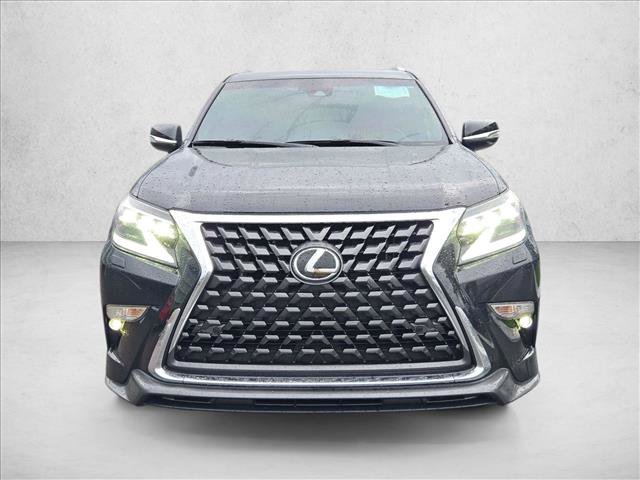 Used 2023 Lexus GX 460 Premium w/ Accessory Package AWD/4WD image 2