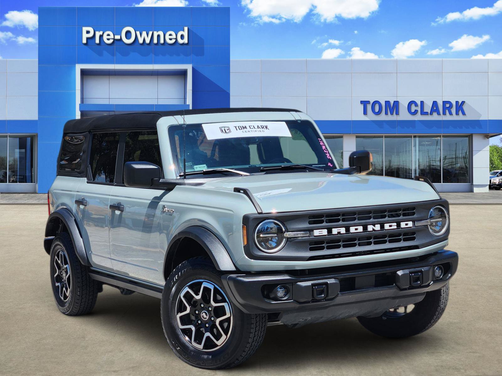 Used 2024 Ford Bronco Black Diamond AWD/4WD image 1