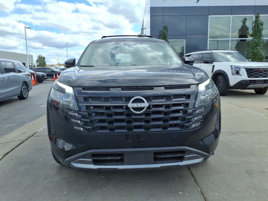 New 2026 Nissan Pathfinder SL w/ SL Premium Package AWD/4WD image 3