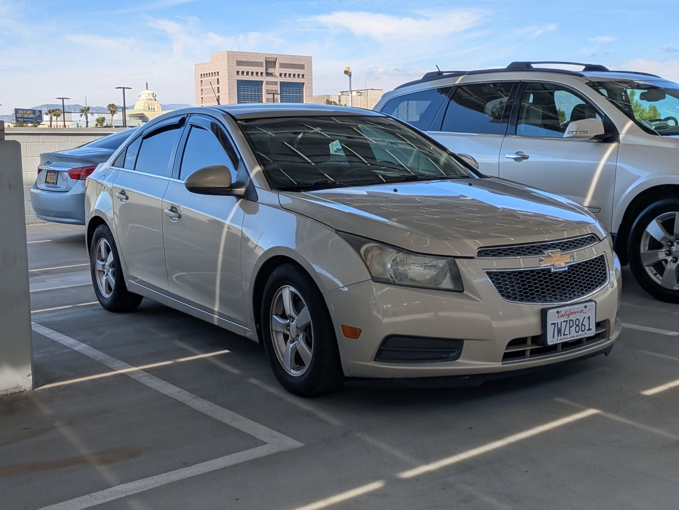 Used 2011 Chevrolet Cruze LT image 2