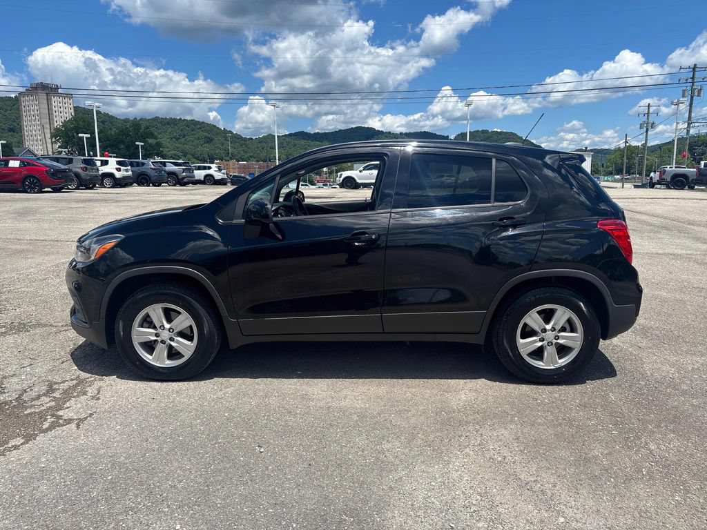 Used 2019 Chevrolet Trax LS w/ Tint and Cruise Package AWD/4WD image 2
