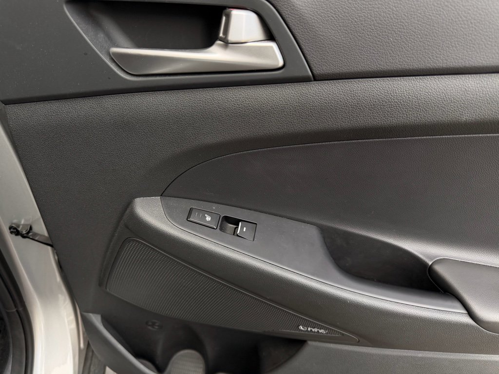 Used 2021 Hyundai Tucson Ultimate w/ Cargo Package image 21