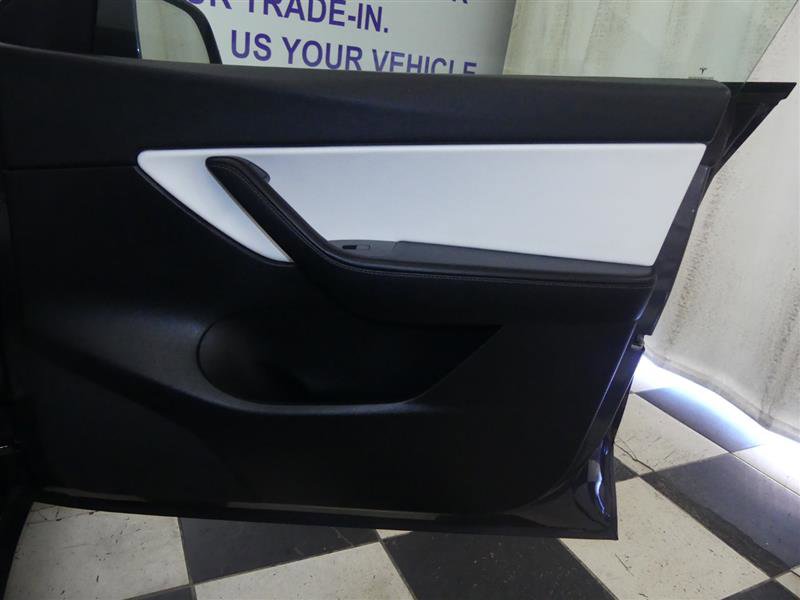 Used 2021 Tesla Model Y Performance image 22