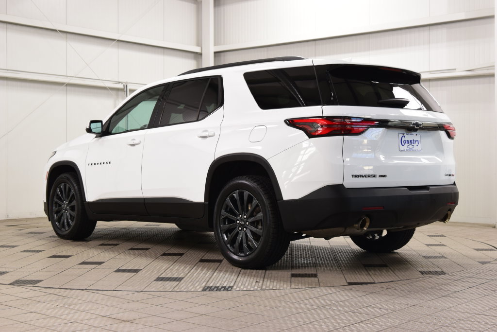Used 2023 Chevrolet Traverse RS w/ LPO, Floor Liner Package AWD/4WD image 6